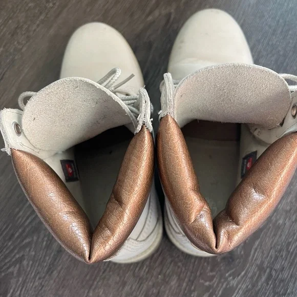 Timberland Boots - Picture 4 of 5